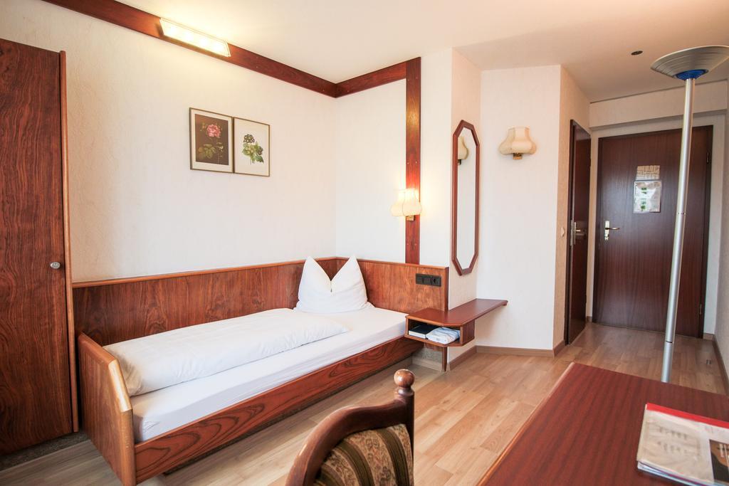 Hotel-Restaurant Lowen Suessen Номер фото