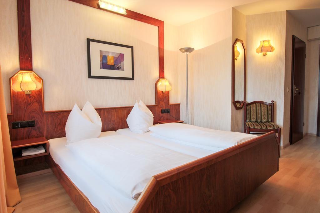 Hotel-Restaurant Lowen Suessen Номер фото