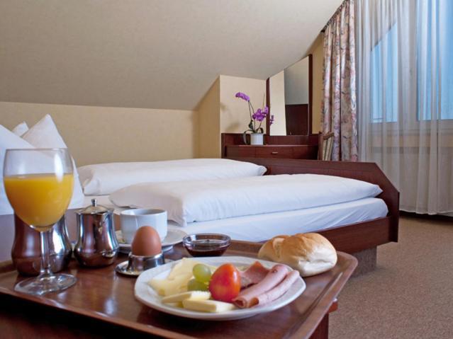 Hotel-Restaurant Lowen Suessen Екстер'єр фото