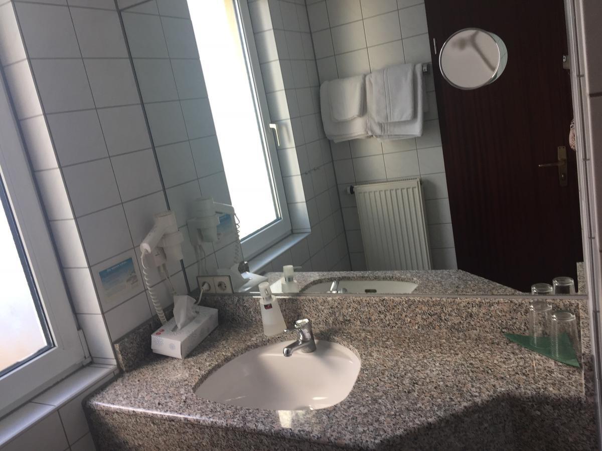 Hotel-Restaurant Lowen Suessen Екстер'єр фото